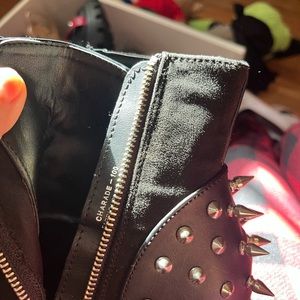 i haven’t worn them since over a year and they aren’t my style anymore